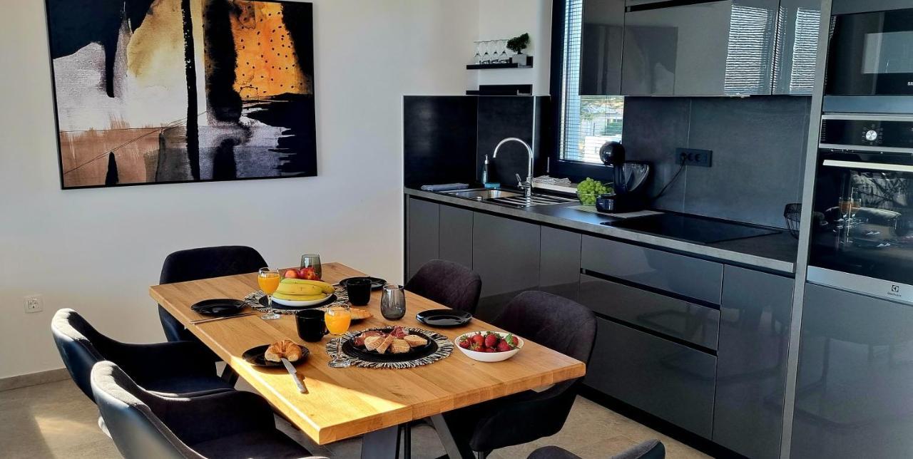 Dinary Penthouse Apartment Vir Dış mekan fotoğraf
